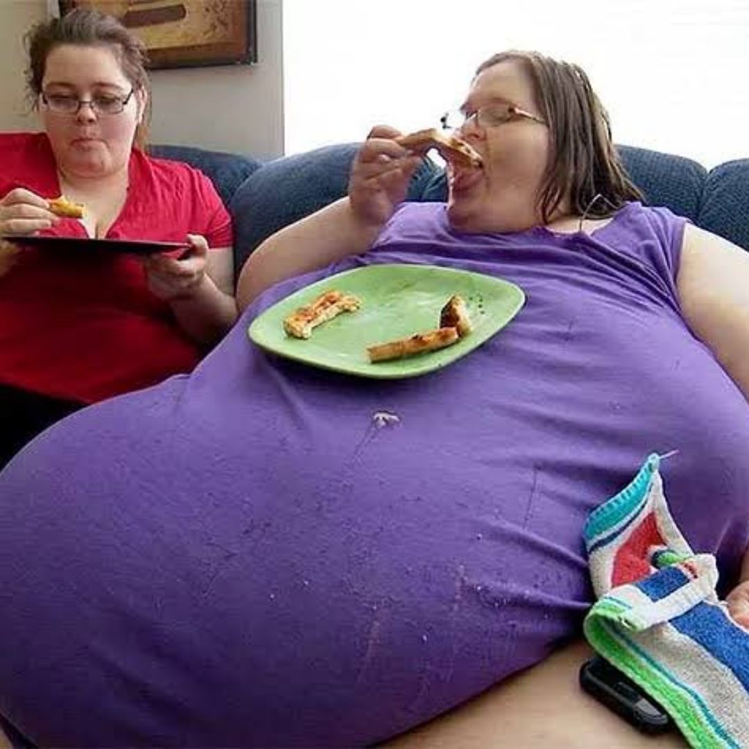 Obese women masterbating