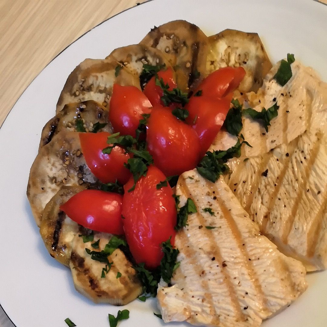 Без обеда прикол. Опять обед. Опять обед. Пятница обед. Картина константин коровин за чайным столом.